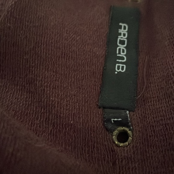 Arden B cotton bland suit top and skirt - Picture 7 of 7